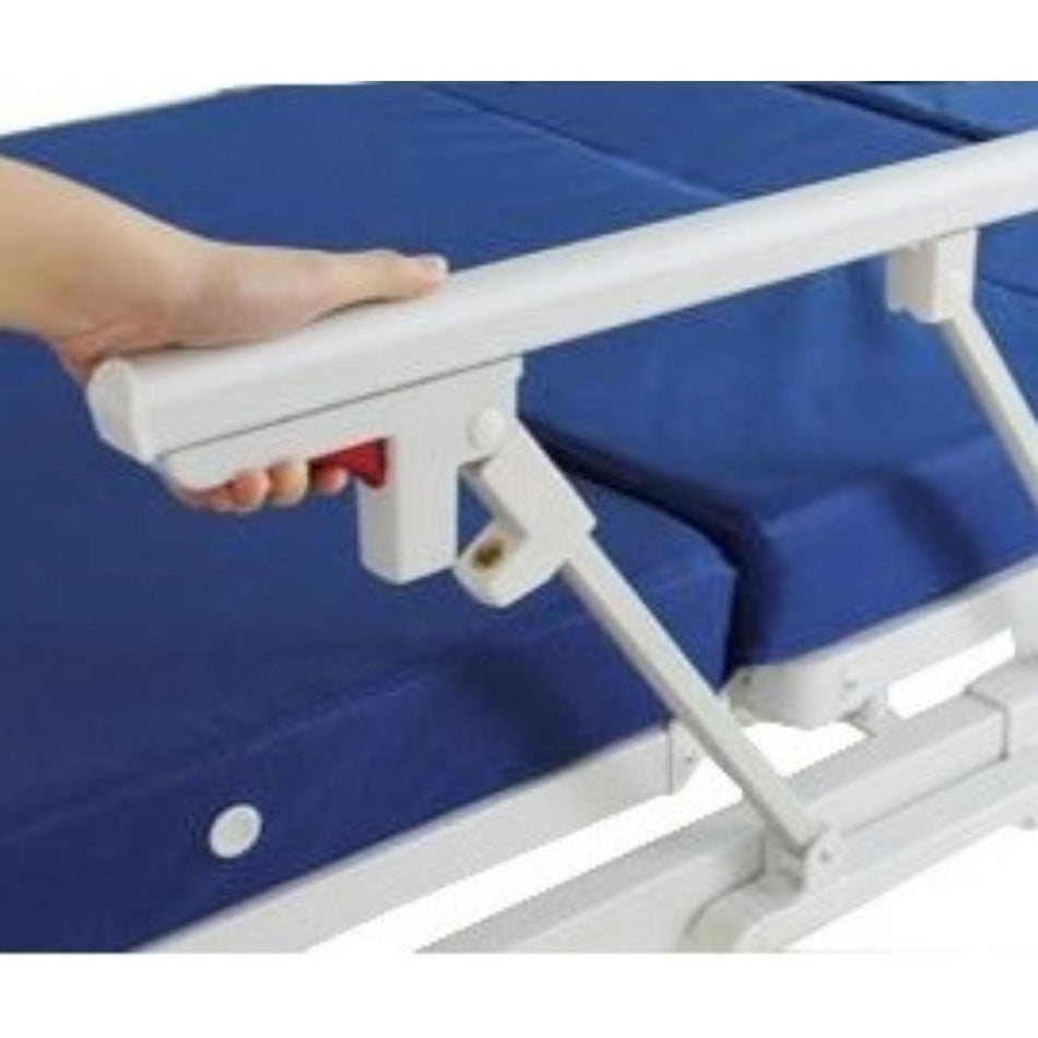 Cama Clínica Manual 3 Pos Plus + Colchón 8cm + Antiescaras